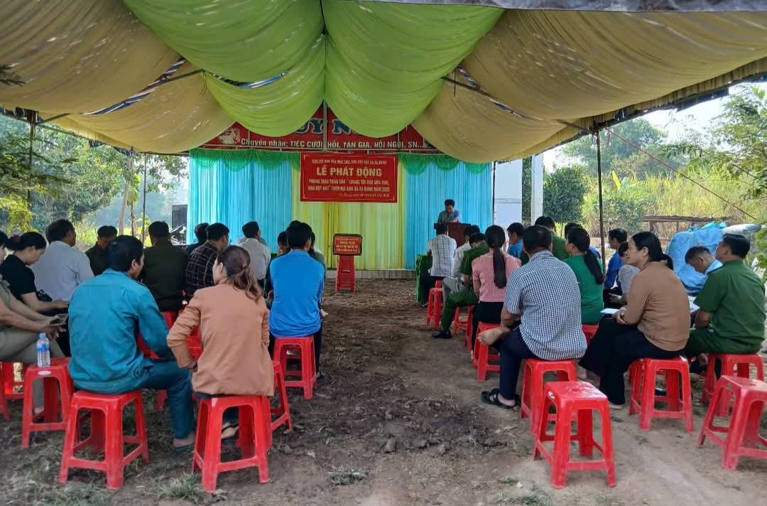 quang cảnh lễ phát động